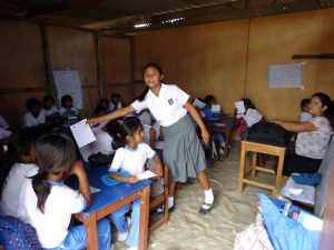 provisorischer-klassenraum-schule-los-ejidos-de-huan-piura-plan-verde-e-v